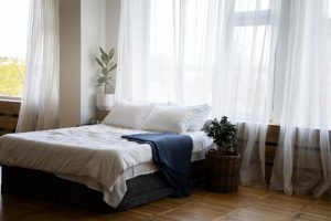 Voilage : la touche incontournable pour une chambre chic